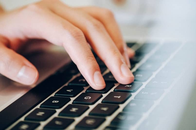 Consejos para Elaborar un Currículum de una Dependienta 1 Consejos para Elaborar un Currículum de una Dependienta